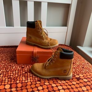 The Classic Timberland Woman Boots